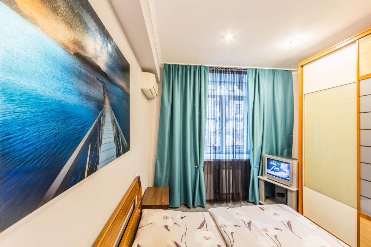 Apartment трехкомнатная на крещатике