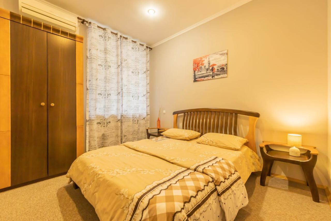 трехкомнатная на крещатике Apartment Kyiv