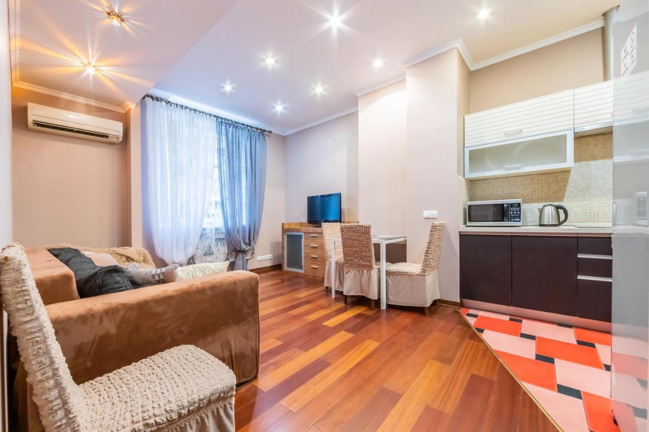 трехкомнатная на крещатике Apartment Kyiv